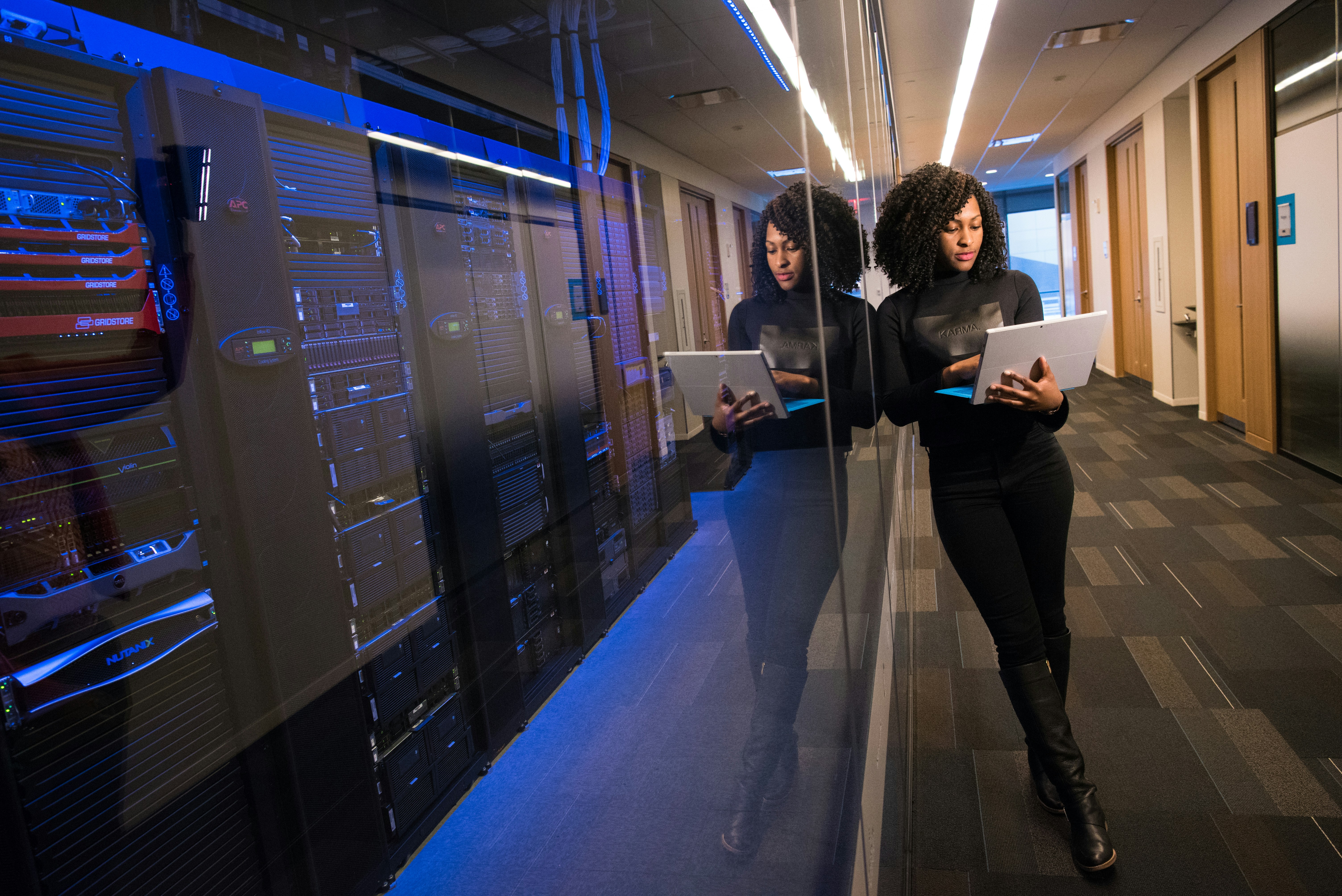 The Role Dedicated Servers Play Across Different Industries 22 img