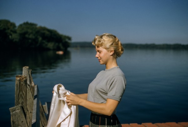 How To Style a T-shirt for Any Occasion 12 img