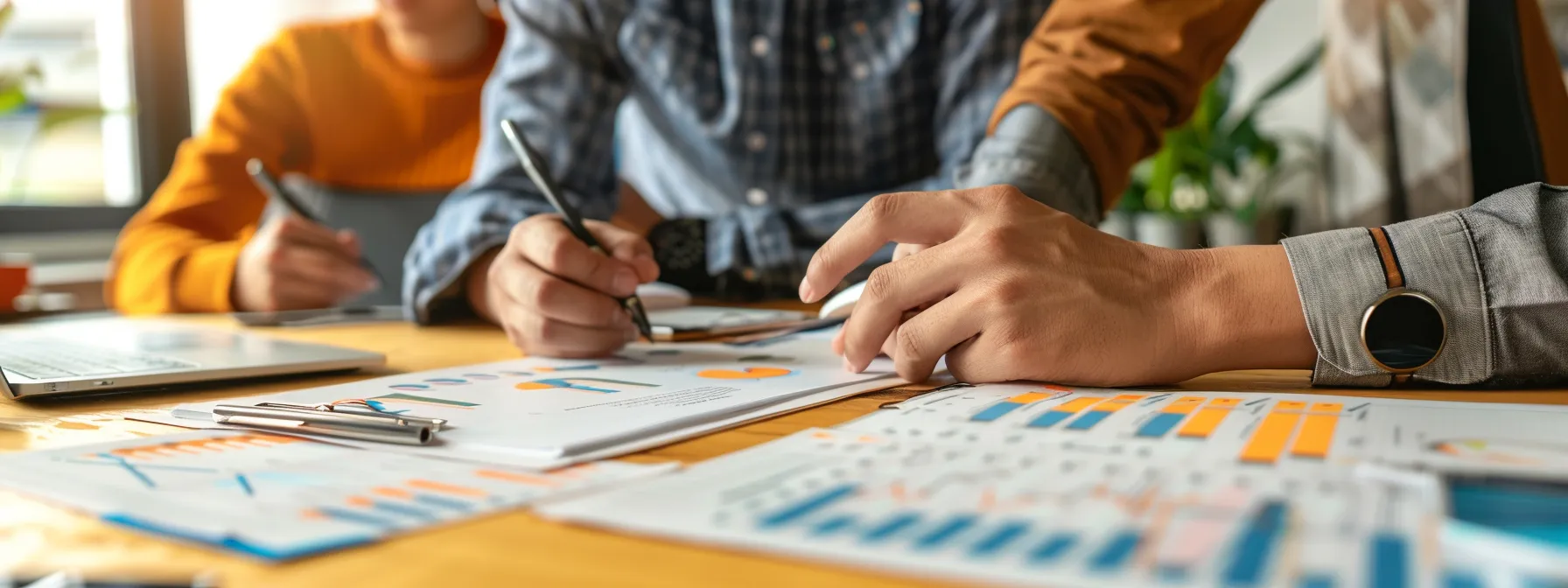 Effective Strategies: Proven Framework for Generating Leads for Health Insurance Brokers 2 business professionals analyze data-driven strategies for health insurance lead generation.