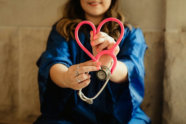 The Benefits of a Travel Medical Career 12 img