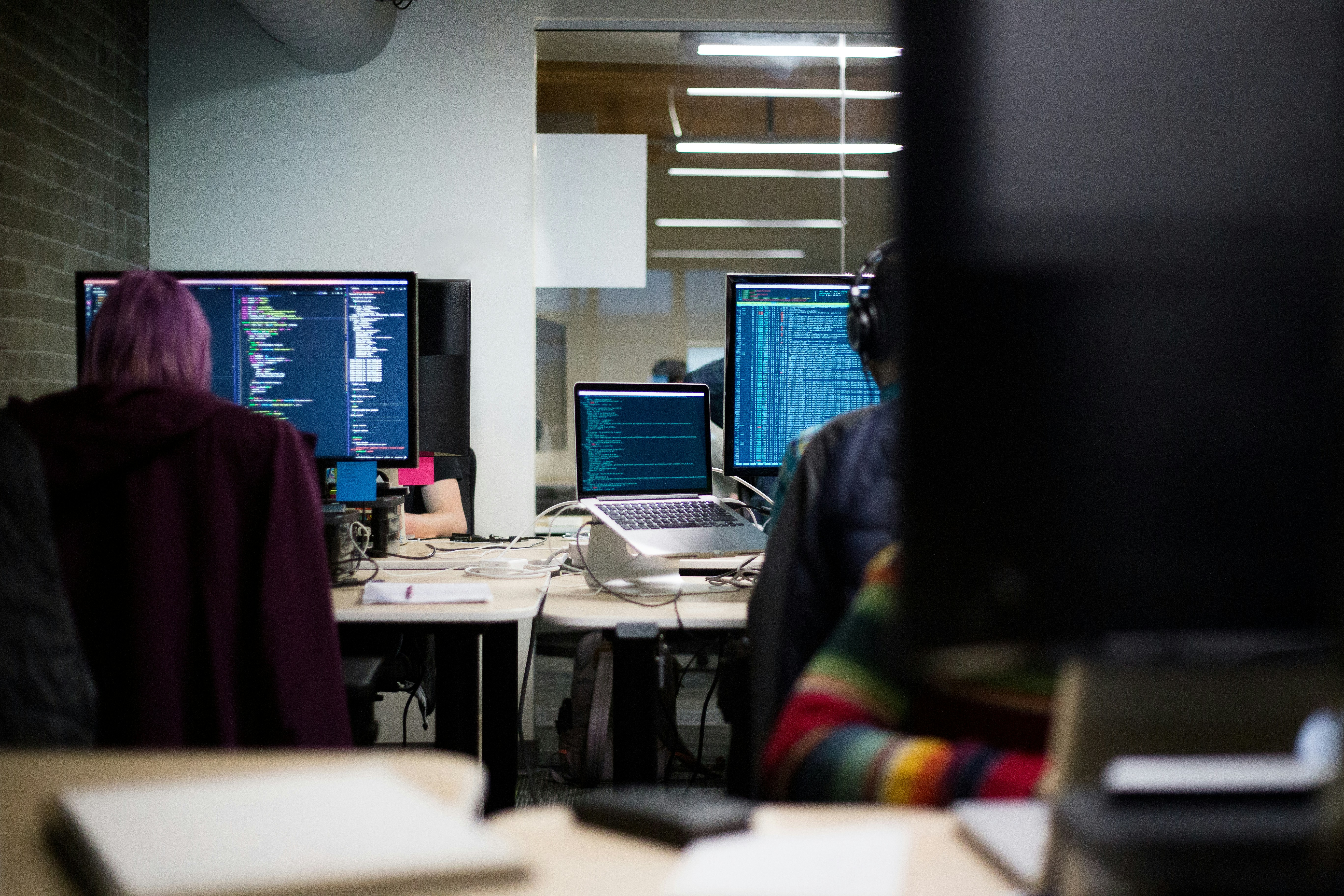 The Role Dedicated Servers Play Across Different Industries 24 img
