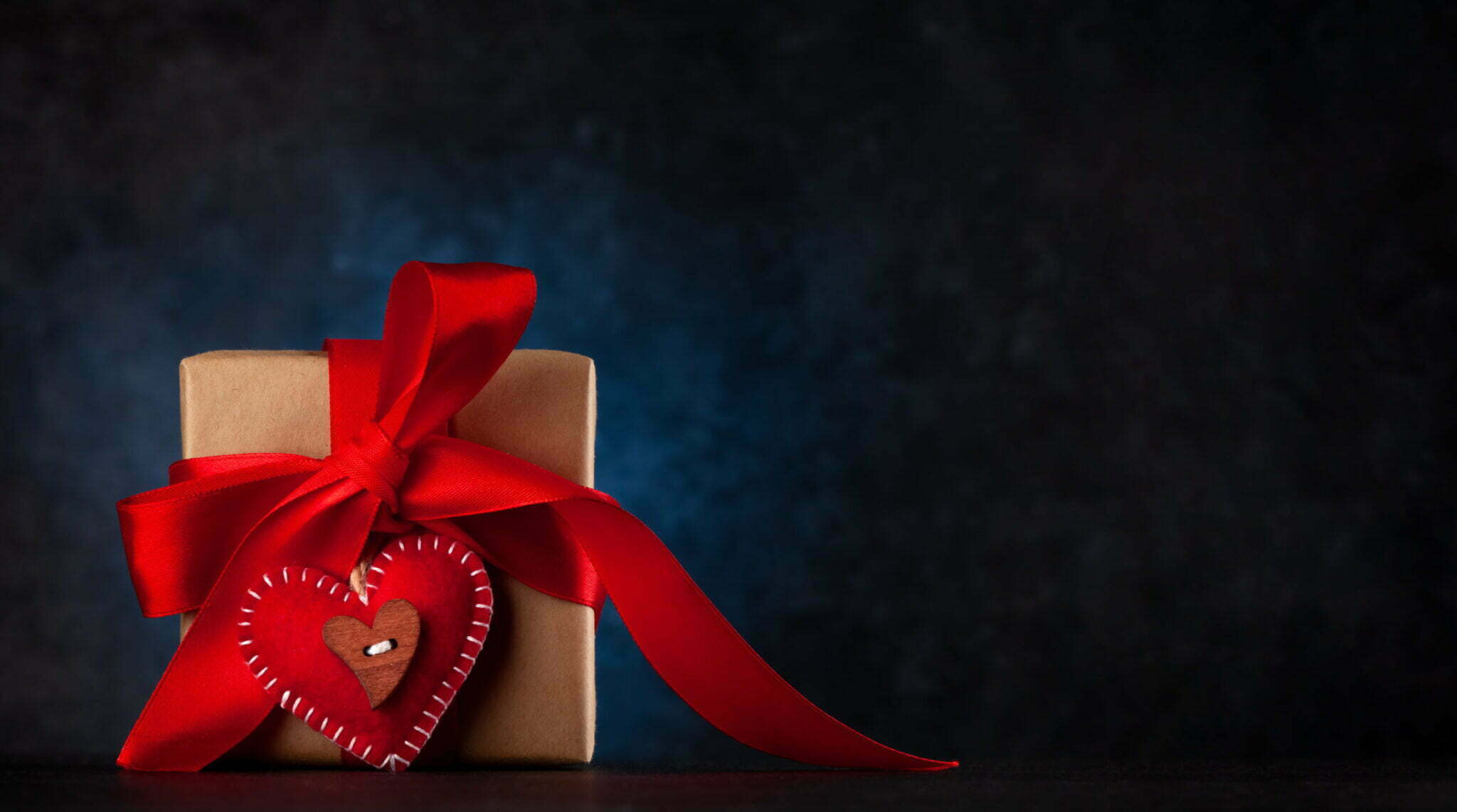 The Top Fun And Functional Valentine s Day Gifts For 2023 Trading Costs the-top-fun-and-functional-valentine-s-day-gifts-for-2023-trading-costs